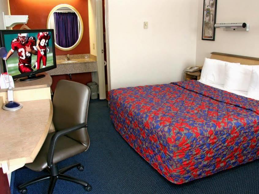California Inn And Suites, Rancho Cordova Extérieur photo